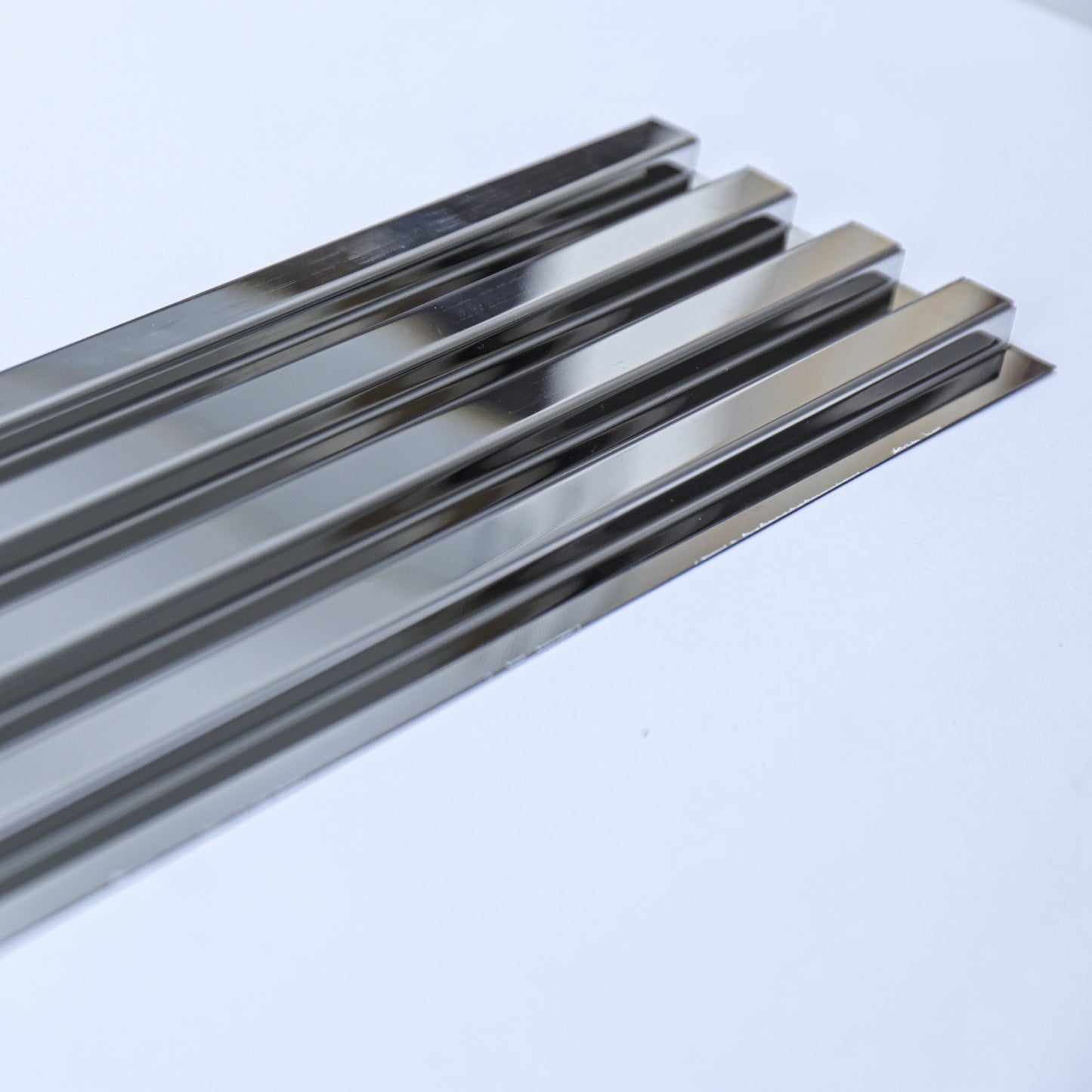 Silver SS Louver for Wall | 4 inch x 8 feet