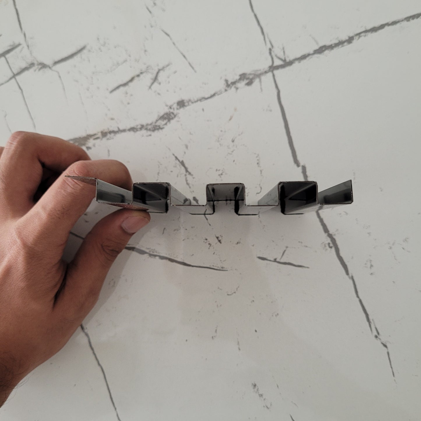 Silver SS Louver for Wall | 4 inch x 8 feet